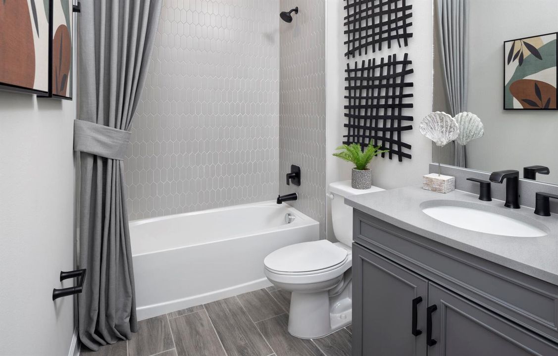 WEB Dahlia Bath 2 by RHP