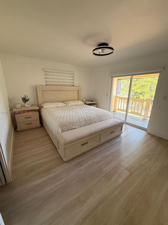 For Sale: $399,000 (2 beds, 2 baths, 1346 Square Feet)