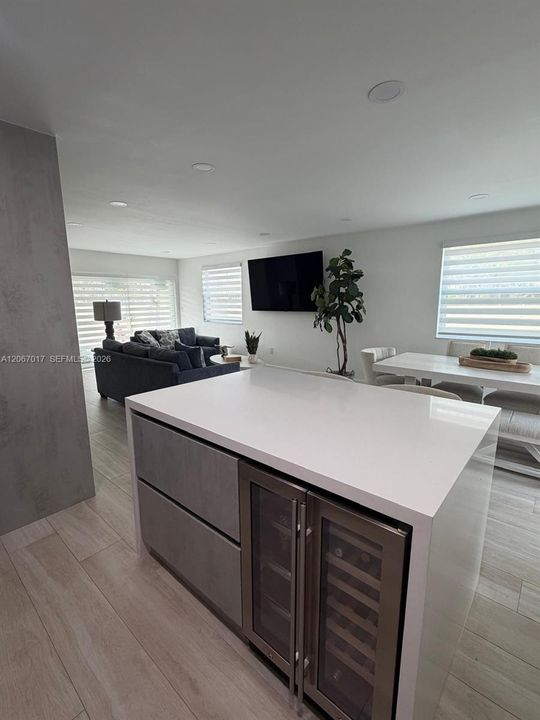 For Sale: $399,000 (2 beds, 2 baths, 1346 Square Feet)