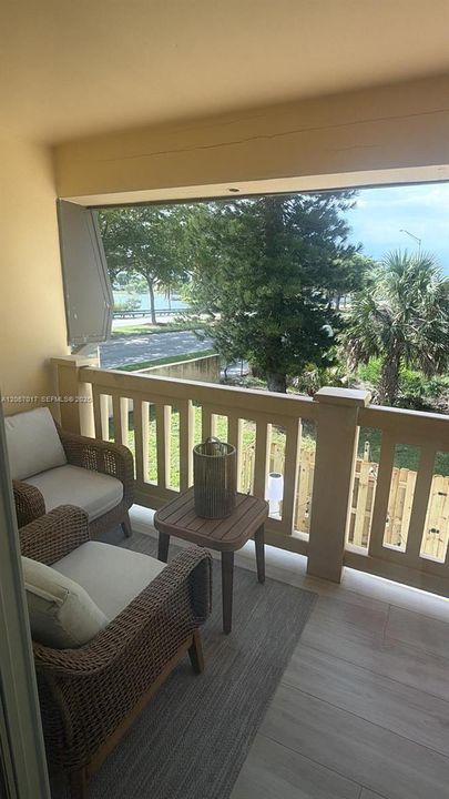 For Sale: $399,000 (2 beds, 2 baths, 1346 Square Feet)