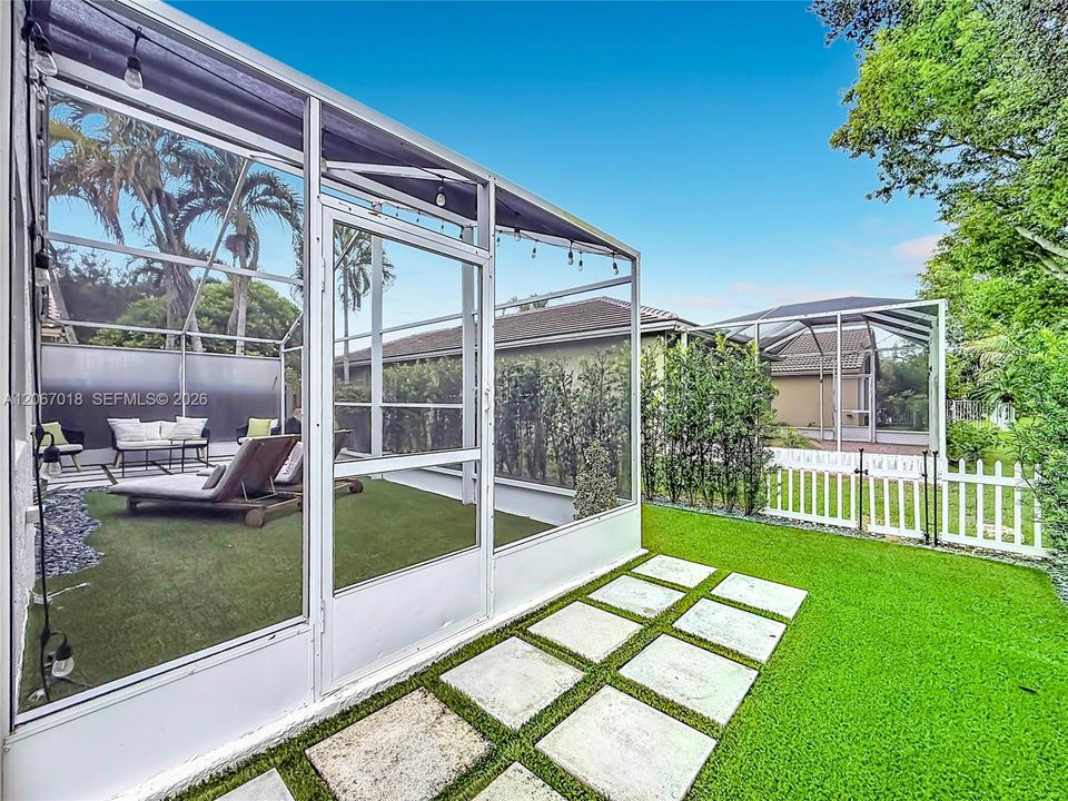 For Sale: $749,999 (3 beds, 2 baths, 1416 Square Feet)