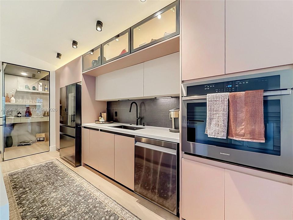 For Sale: $749,999 (3 beds, 2 baths, 1416 Square Feet)