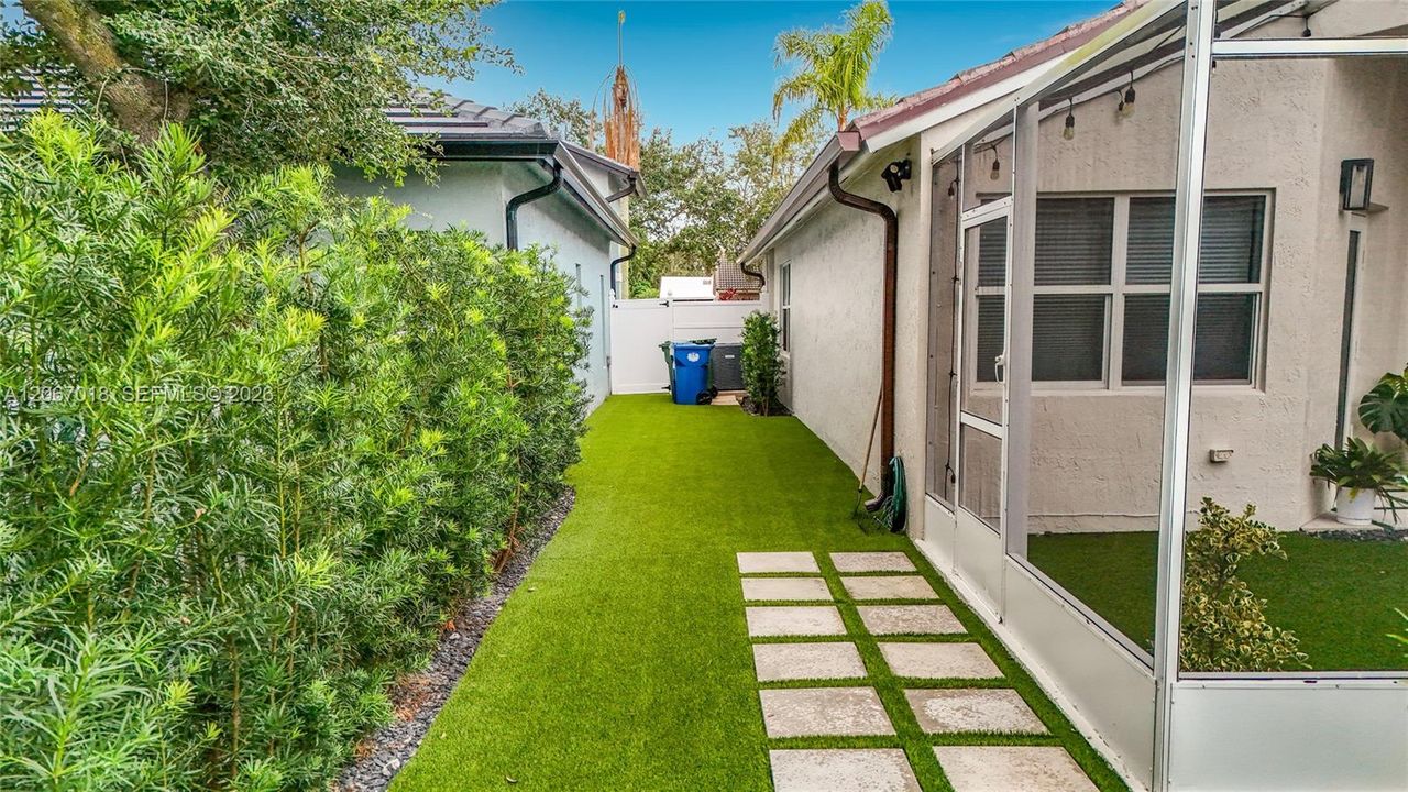 For Sale: $749,999 (3 beds, 2 baths, 1416 Square Feet)