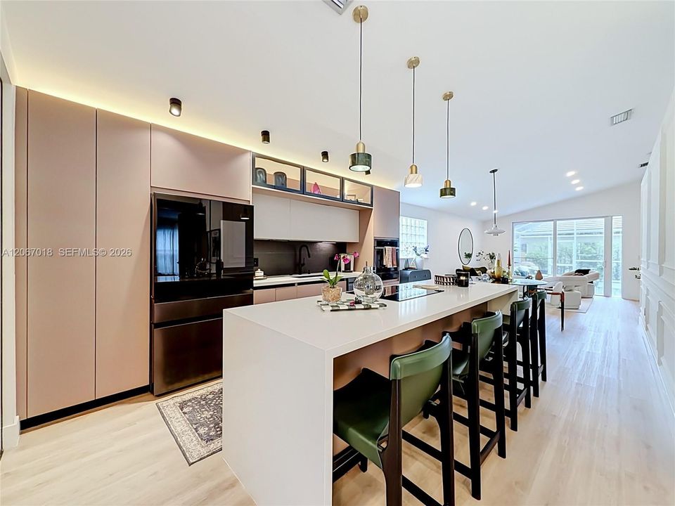 For Sale: $749,999 (3 beds, 2 baths, 1416 Square Feet)