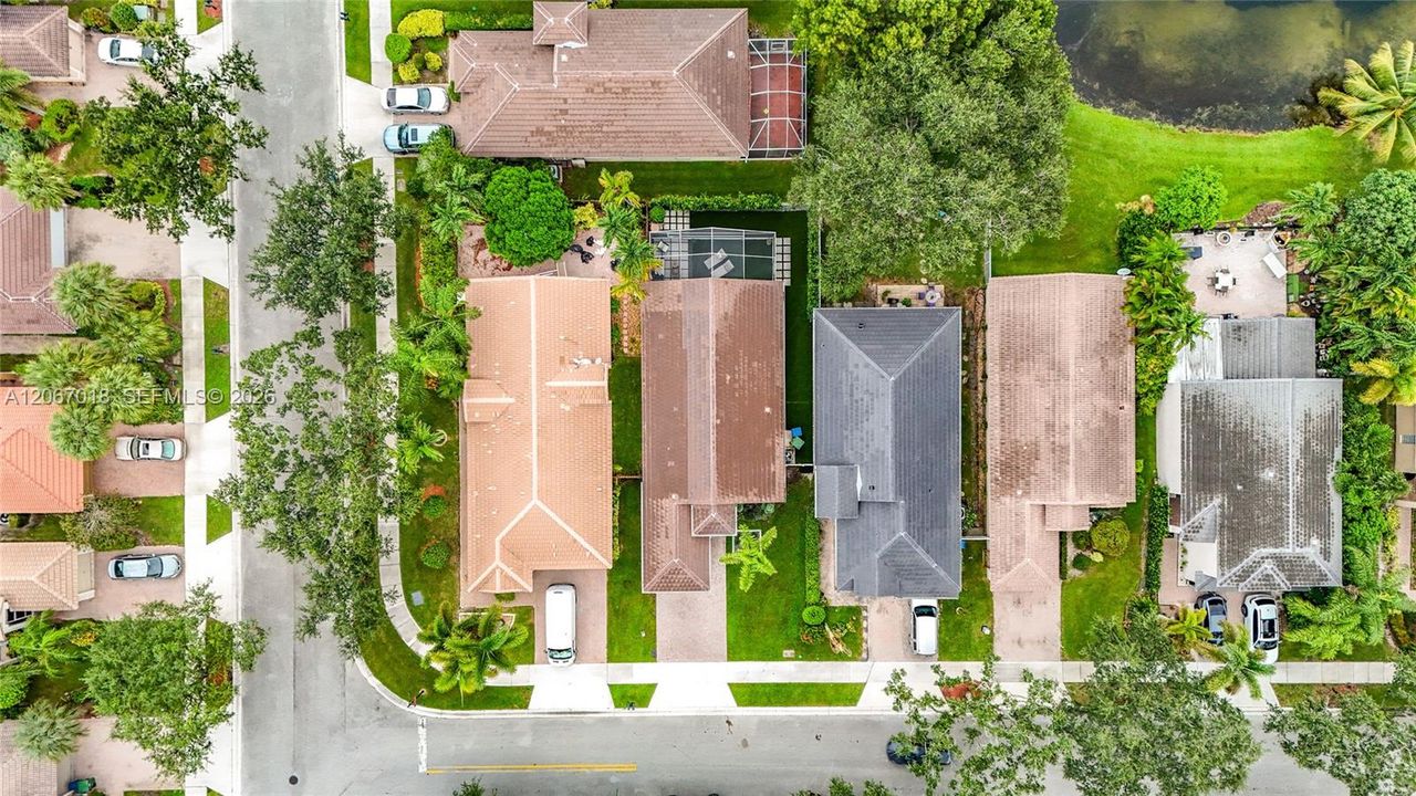For Sale: $749,999 (3 beds, 2 baths, 1416 Square Feet)