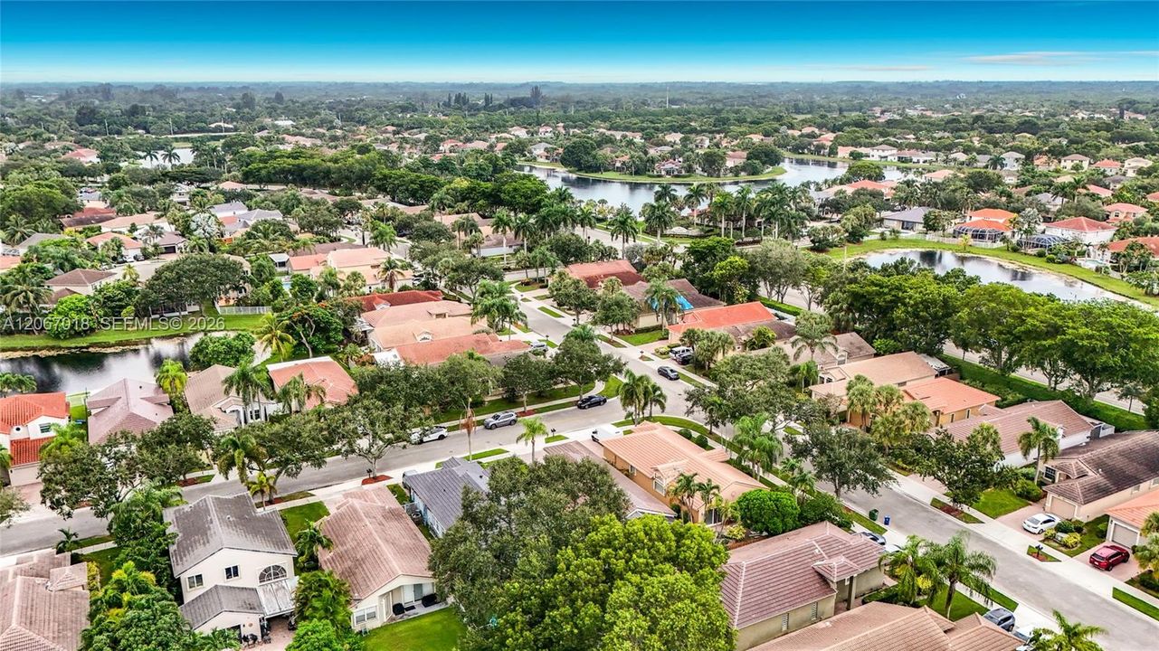 For Sale: $749,999 (3 beds, 2 baths, 1416 Square Feet)