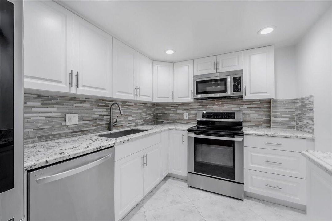 20-5280 NW 2nd Ave Boca (20)