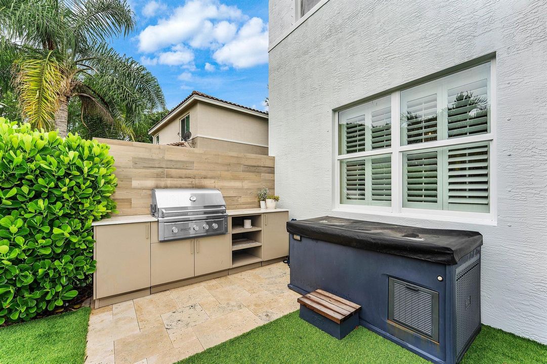 046-8421CalabriaLakesDrive-BoyntonBeach-