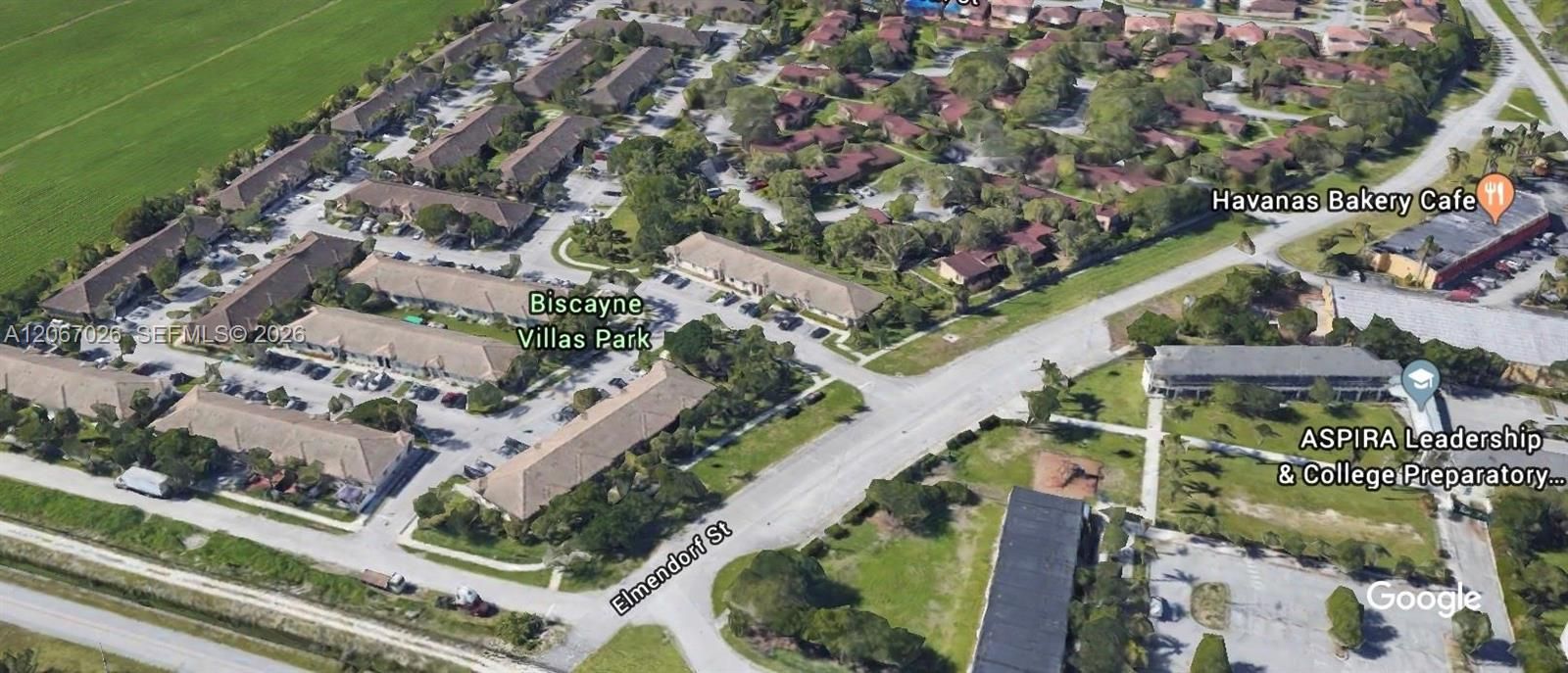 For Rent: $1,900 (2 beds, 2 baths, 898 Square Feet)