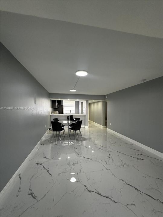 For Rent: $2,950 (2 beds, 2 baths, 1385 Square Feet)