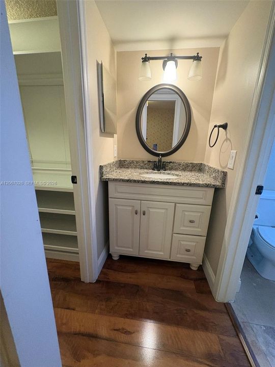 Activo con contrato: $2,750 (2 camas, 2 baños, 1570 Pies cuadrados)
