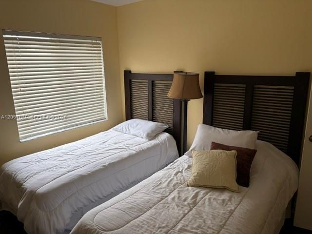 For Sale: $1,140,000 (4 beds, 2 baths, 2011 Square Feet)