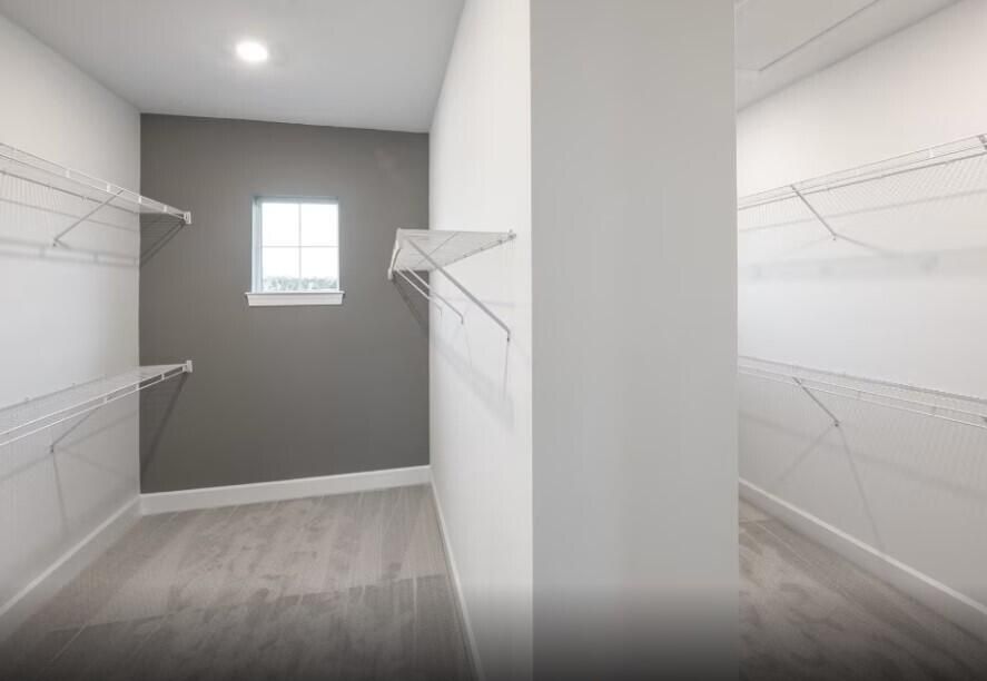 Oakhurst Owner closet