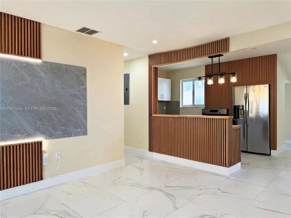 В аренду: $3,200 (2 спален, 2 ванн, 851 Квадратных фут)