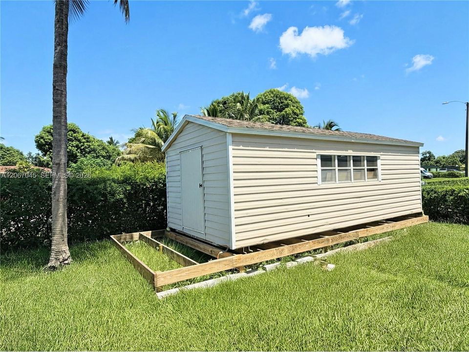 В аренду: $3,200 (2 спален, 2 ванн, 851 Квадратных фут)