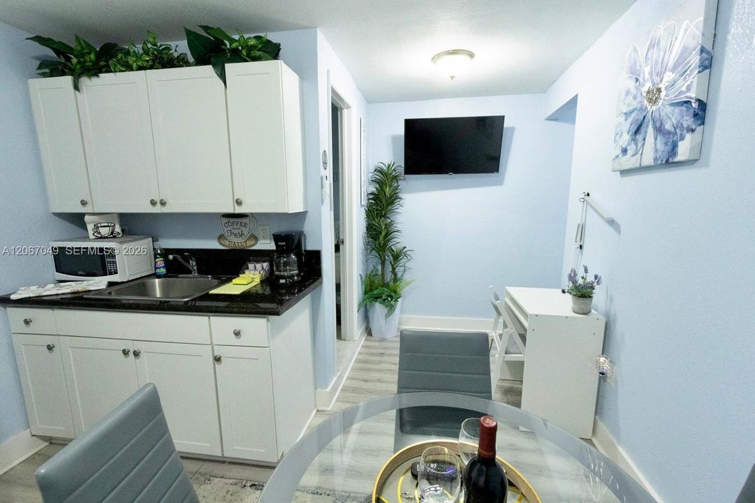 For Rent: $1,600 (1 beds, 1 baths, 0 Square Feet)