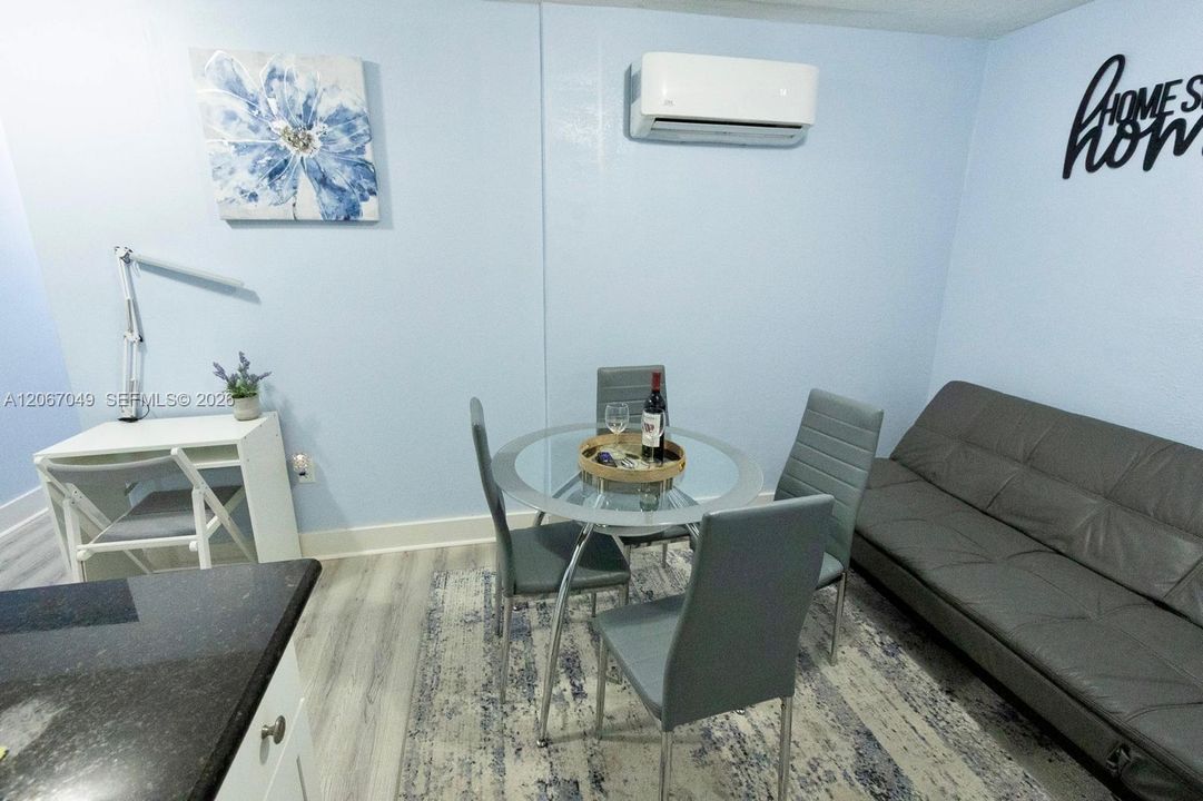 For Rent: $1,600 (1 beds, 1 baths, 0 Square Feet)