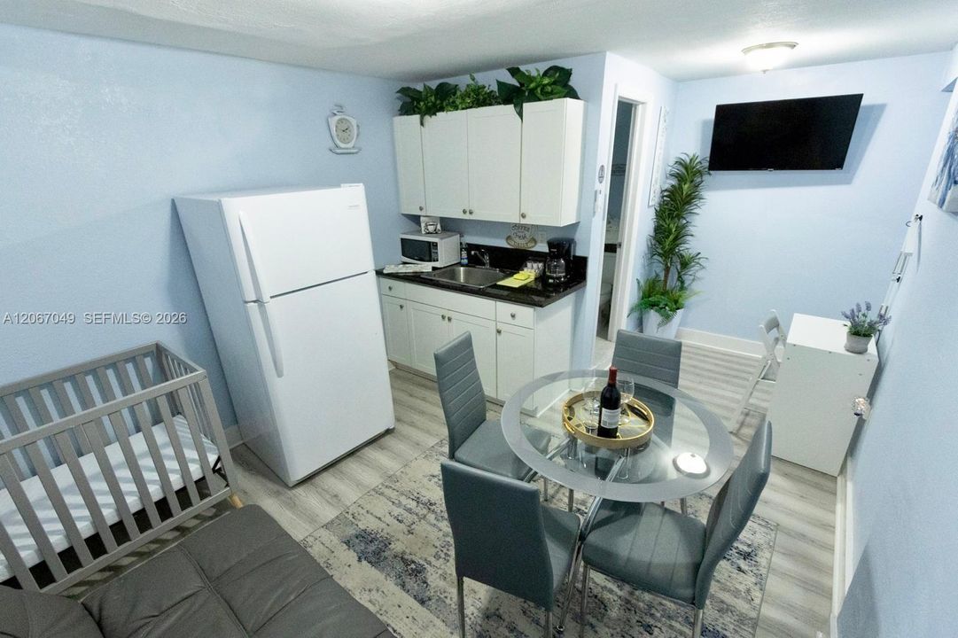 For Rent: $1,600 (1 beds, 1 baths, 0 Square Feet)