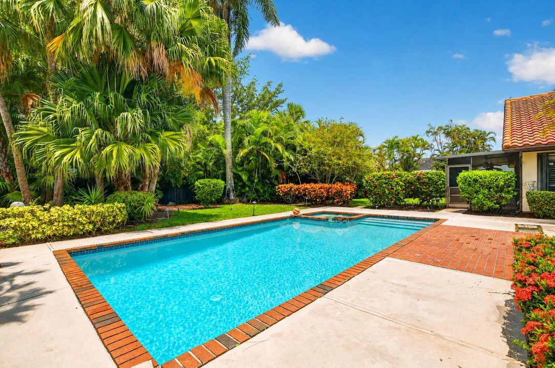 4-web-or-mls-21718 San Simeon Cir (3)