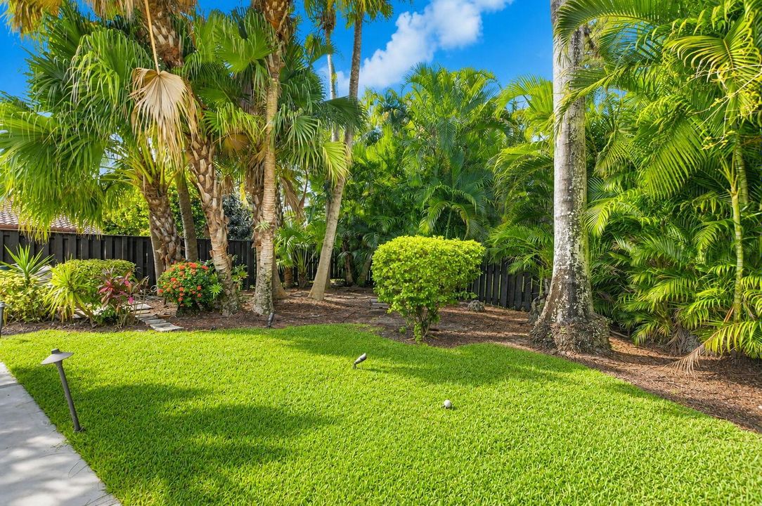 6-web-or-mls-21718 San Simeon Cir (5)