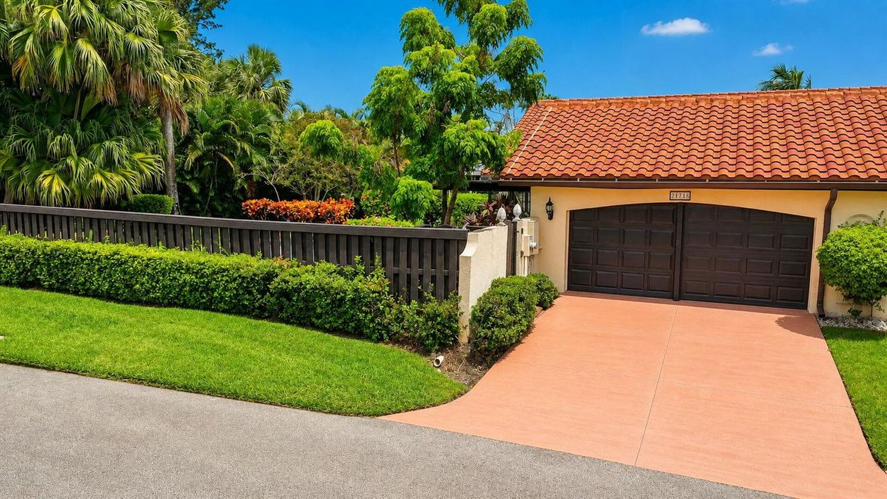 48-web-or-mls-21718 San Simeon Cir (15)