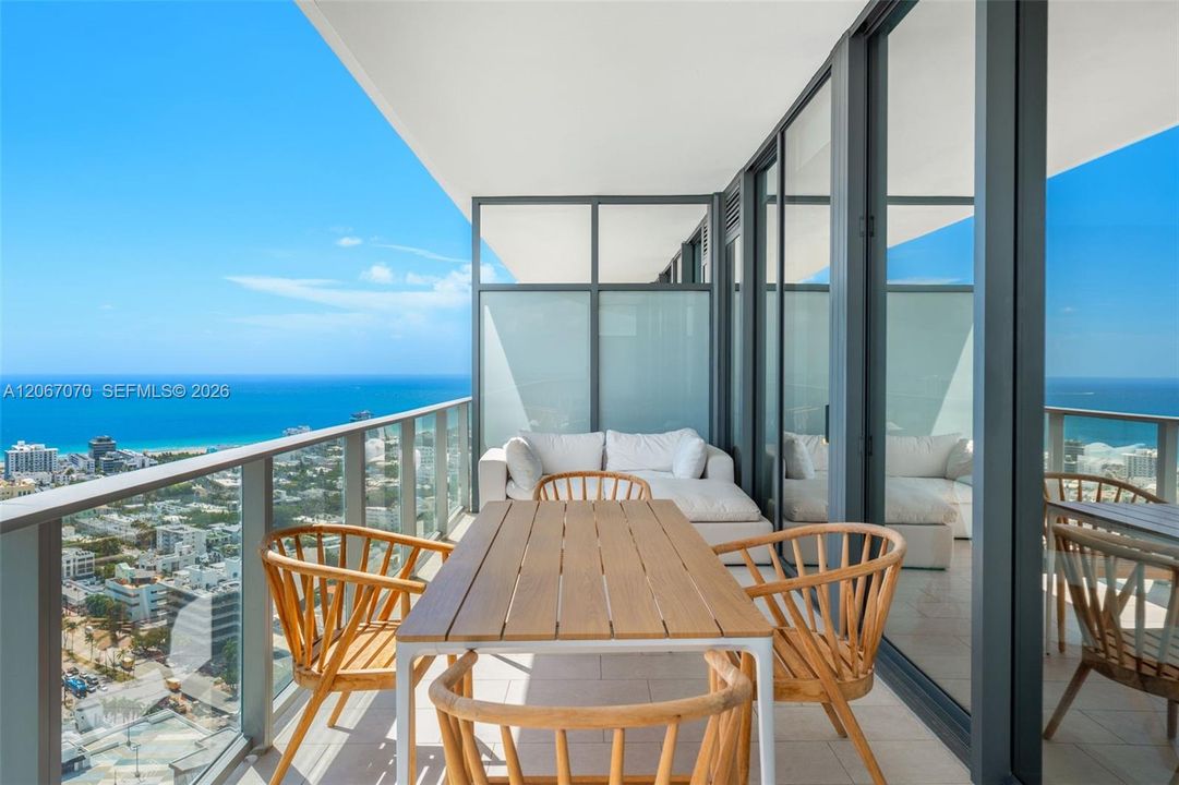 For Rent: $19,000 (2 beds, 2 baths, 1218 Square Feet)