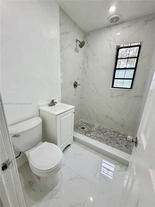 En Venta: $427,000 (3 camas, 1 baños, 858 Pies cuadrados)