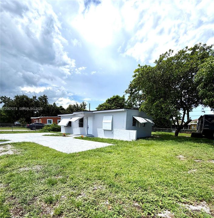 En Venta: $427,000 (3 camas, 1 baños, 858 Pies cuadrados)