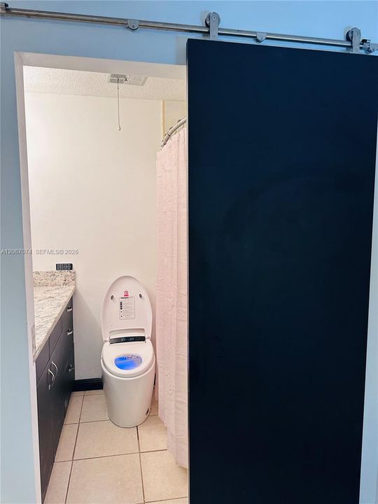 В аренду: $2,750 (2 спален, 2 ванн, 1218 Квадратных фут)