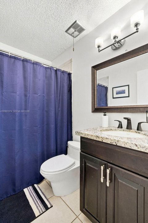 В аренду: $2,750 (2 спален, 2 ванн, 1218 Квадратных фут)