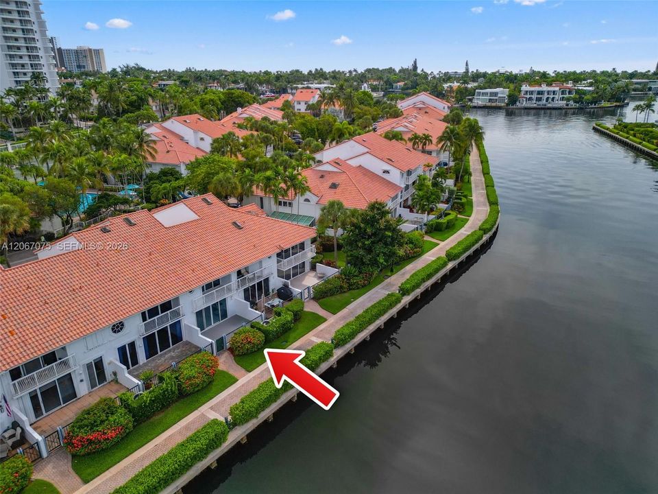 На продажу: $1,115,000 (3 спален, 2 ванн, 1898 Квадратных фут)