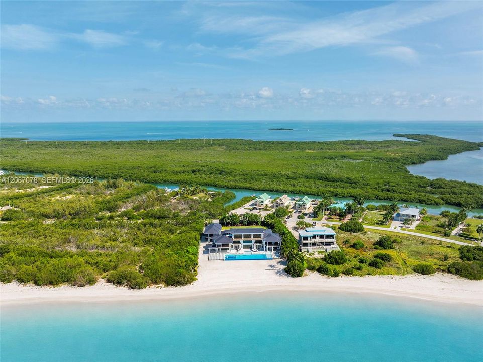 For Sale: $27,500,000 (9 beds, 9 baths, 18524 Square Feet)