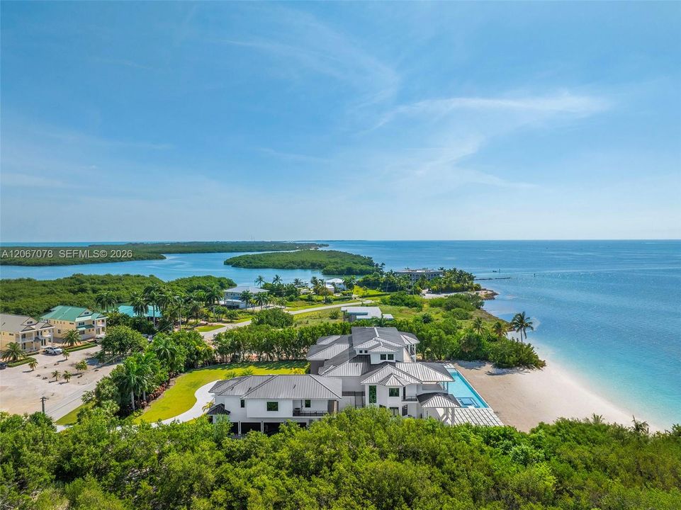 For Sale: $27,500,000 (9 beds, 9 baths, 18524 Square Feet)