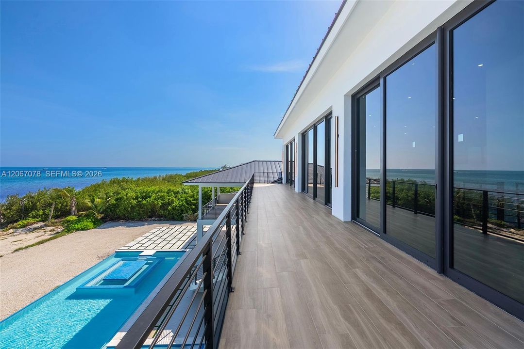 For Sale: $27,500,000 (9 beds, 9 baths, 18524 Square Feet)