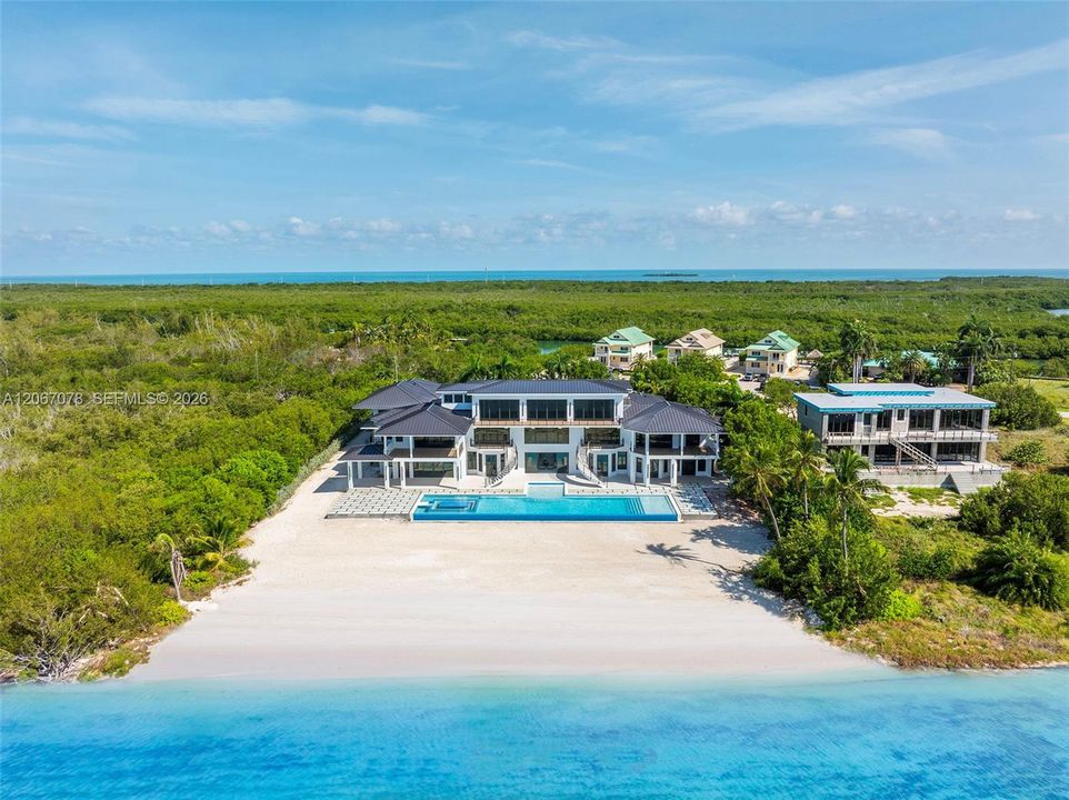 For Sale: $27,500,000 (9 beds, 9 baths, 18524 Square Feet)