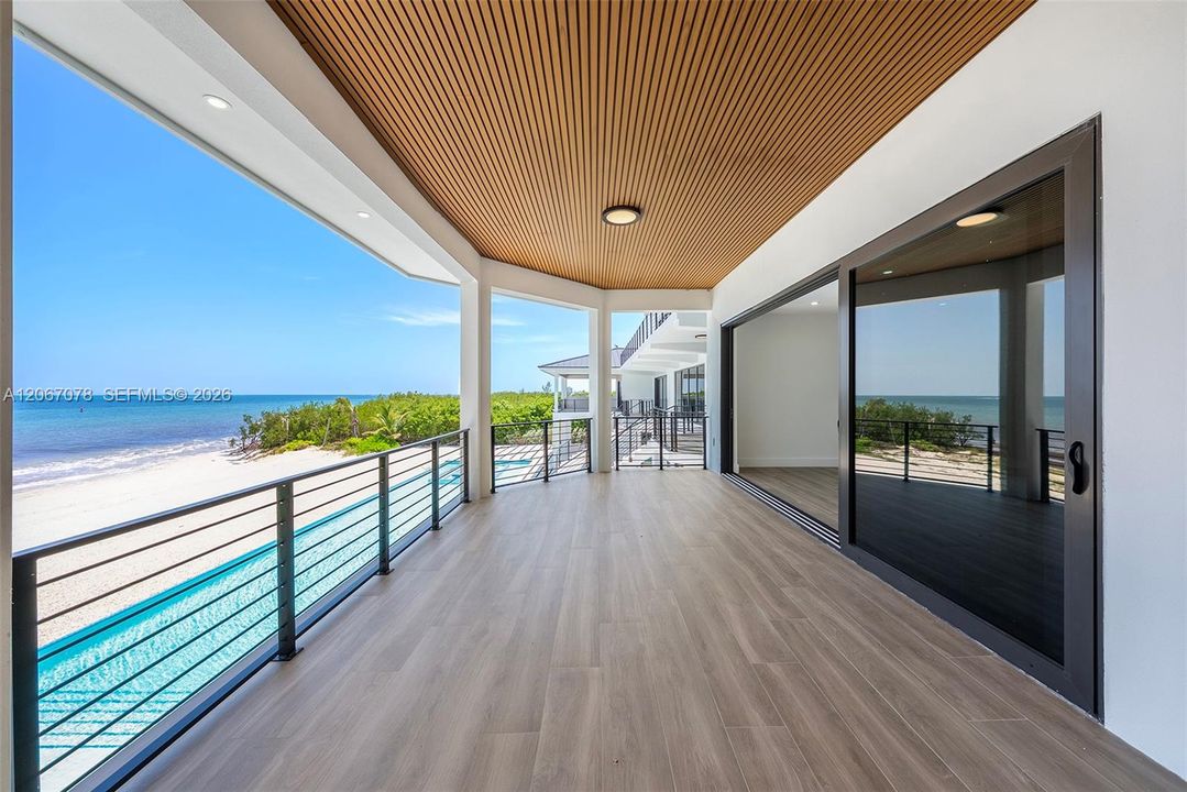 For Sale: $27,500,000 (9 beds, 9 baths, 18524 Square Feet)