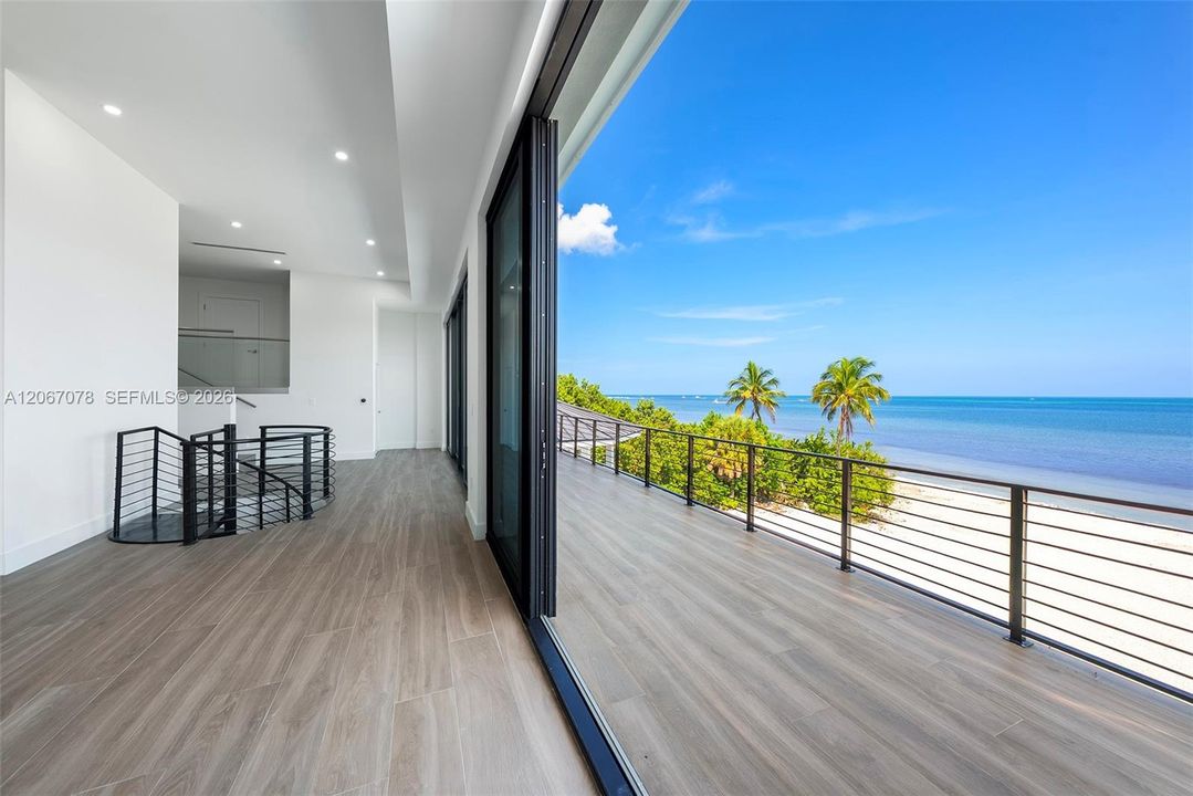 For Sale: $27,500,000 (9 beds, 9 baths, 18524 Square Feet)