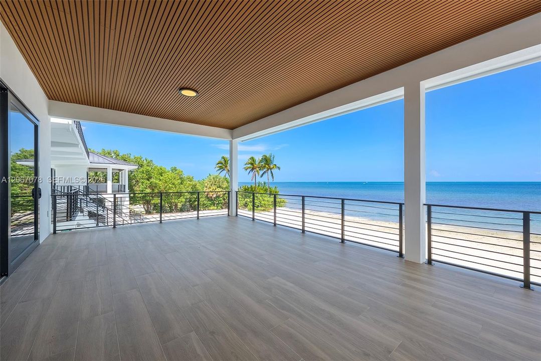 For Sale: $27,500,000 (9 beds, 9 baths, 18524 Square Feet)