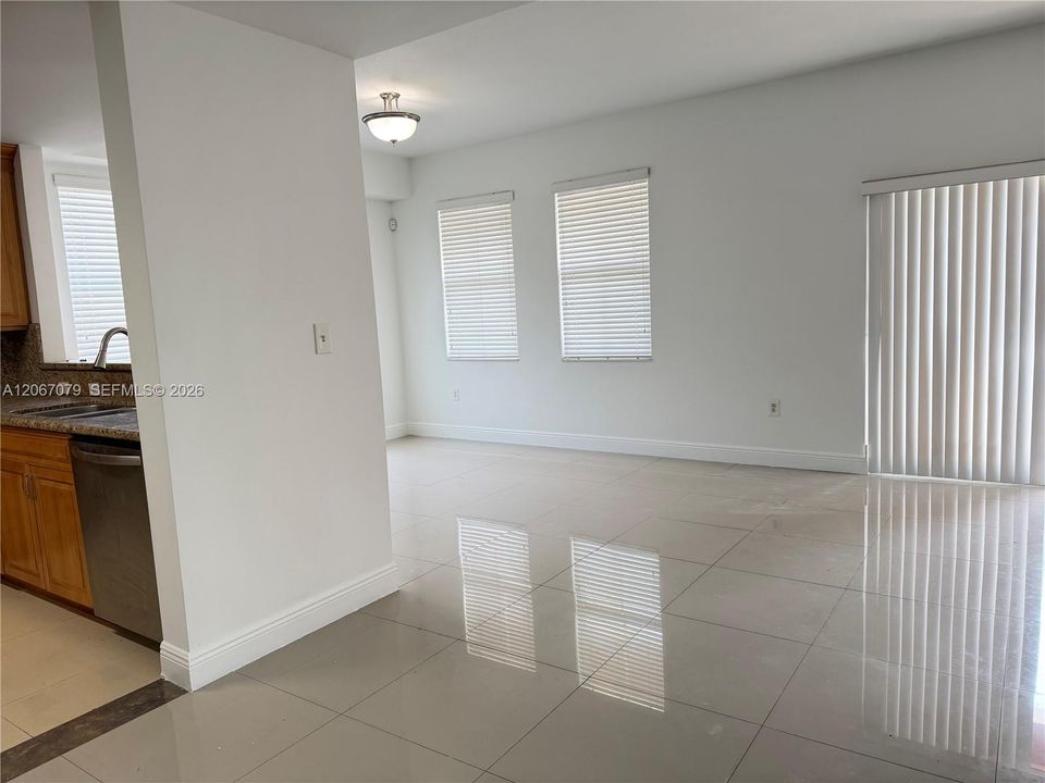 For Sale: $392,000 (3 beds, 2 baths, 1312 Square Feet)
