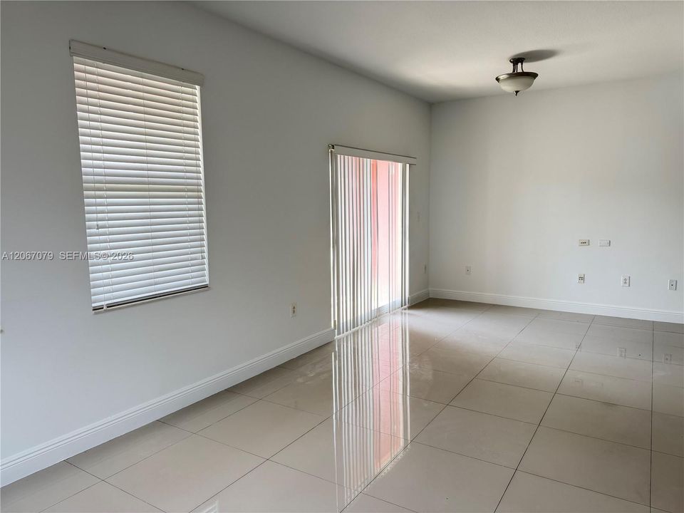 For Sale: $392,000 (3 beds, 2 baths, 1312 Square Feet)
