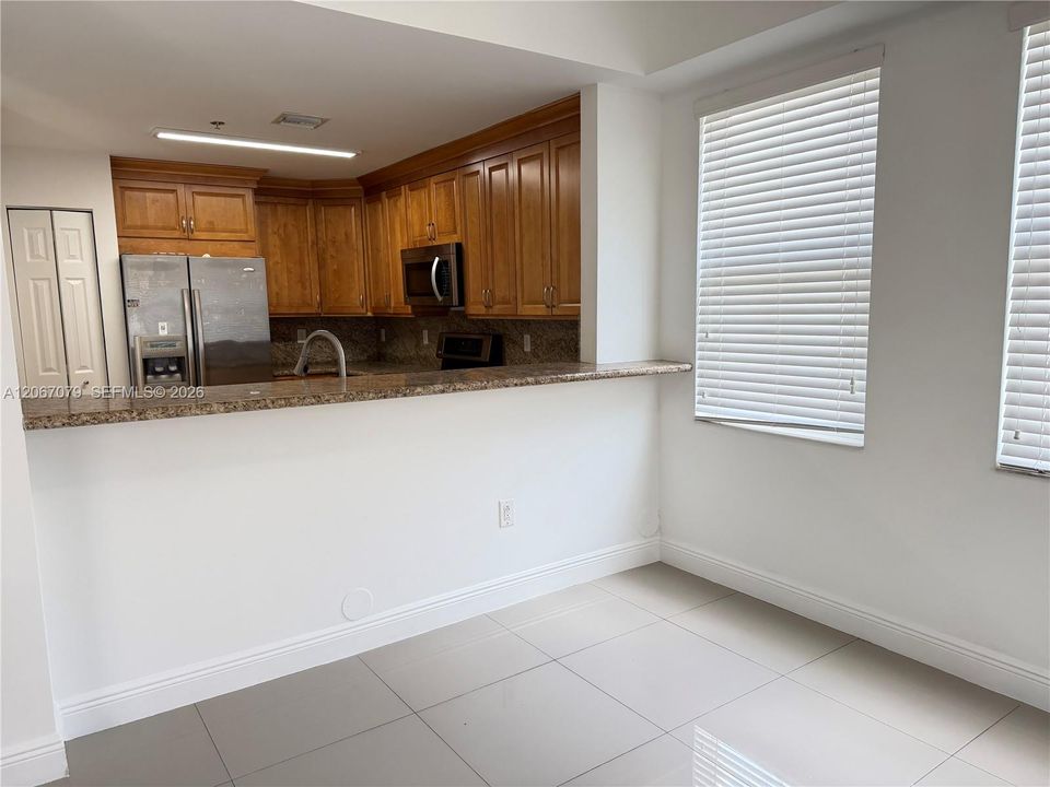 For Sale: $392,000 (3 beds, 2 baths, 1312 Square Feet)
