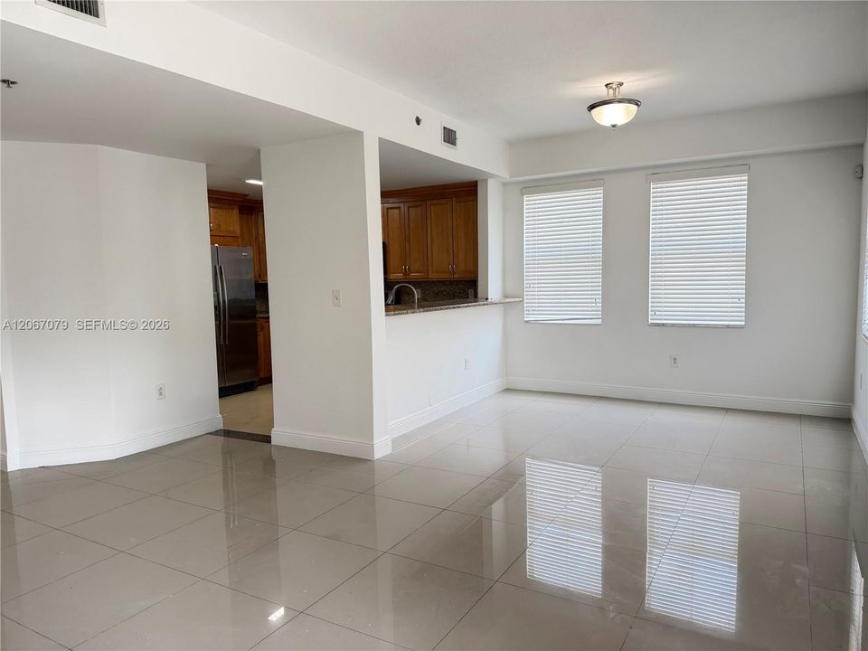 For Sale: $392,000 (3 beds, 2 baths, 1312 Square Feet)