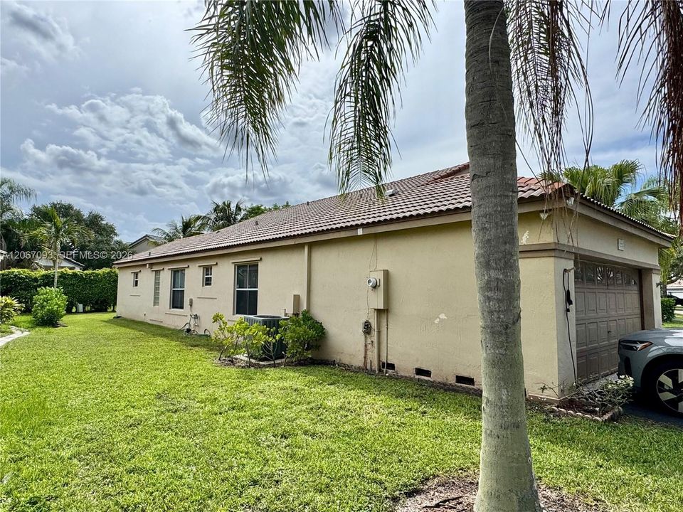For Rent: $4,100 (3 beds, 2 baths, 1440 Square Feet)