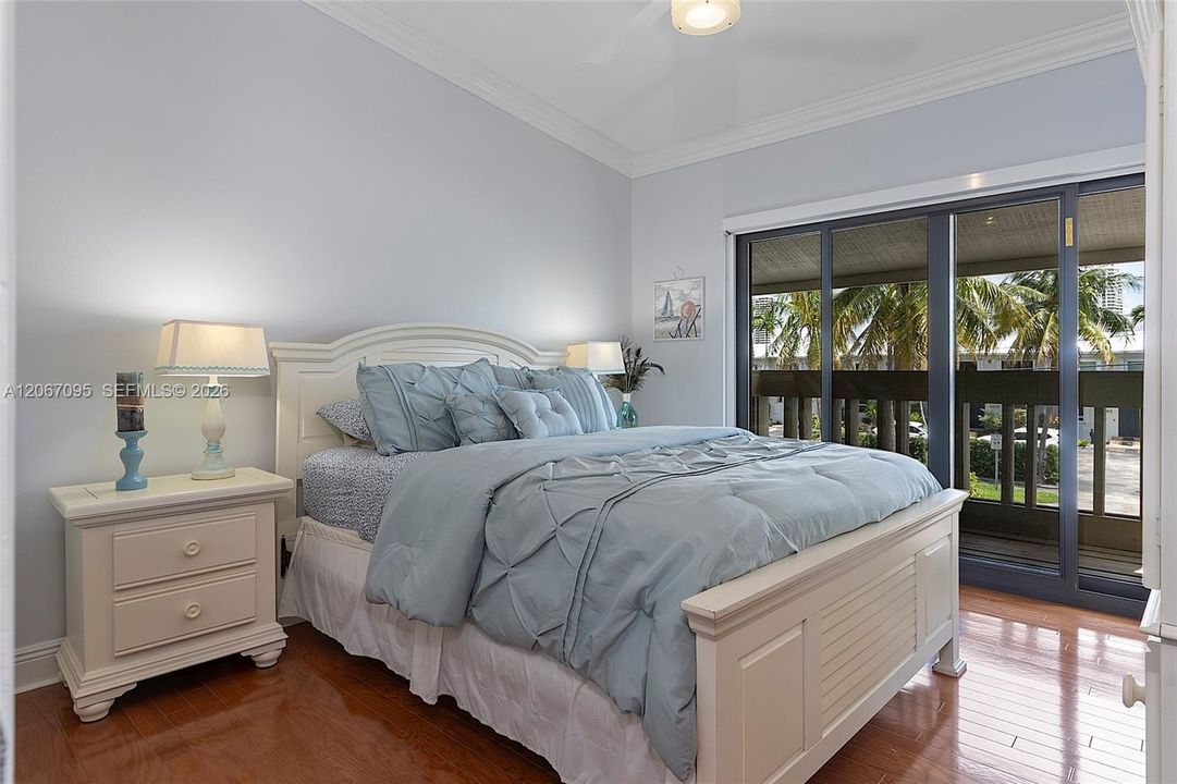 For Sale: $870,000 (3 beds, 2 baths, 1936 Square Feet)