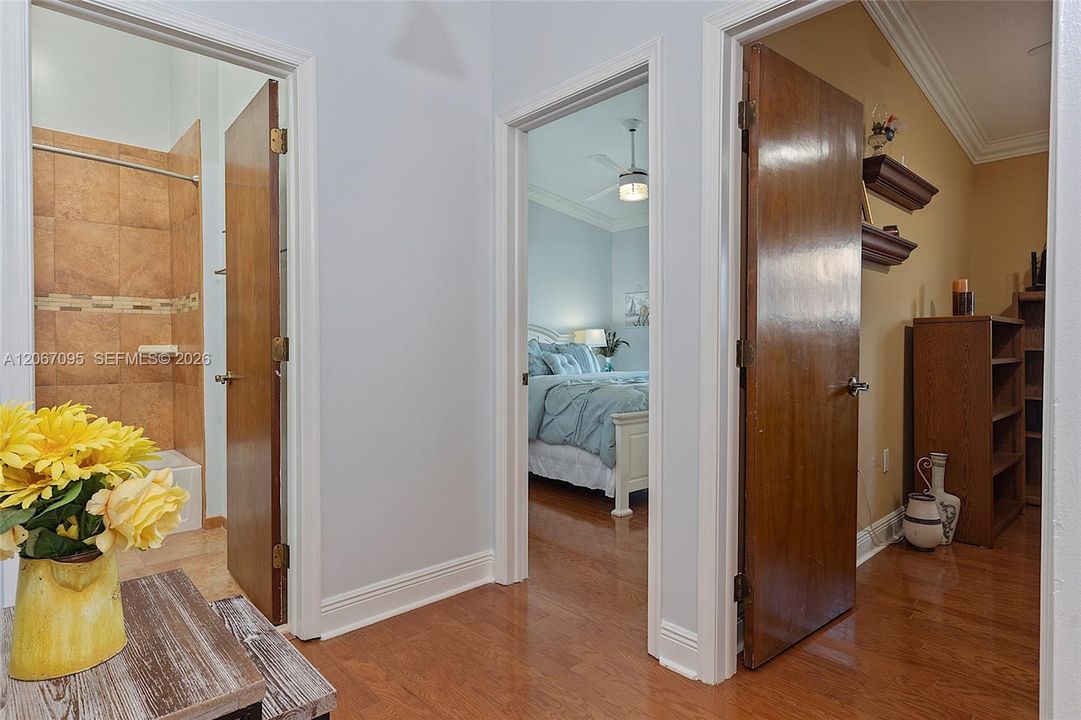 For Sale: $870,000 (3 beds, 2 baths, 1936 Square Feet)