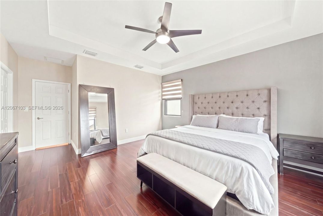 For Sale: $720,000 (4 beds, 2 baths, 1990 Square Feet)
