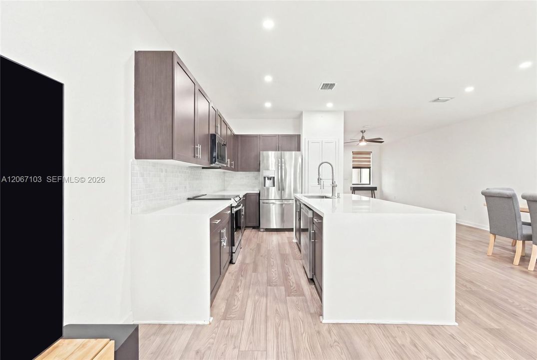For Sale: $720,000 (4 beds, 2 baths, 1990 Square Feet)