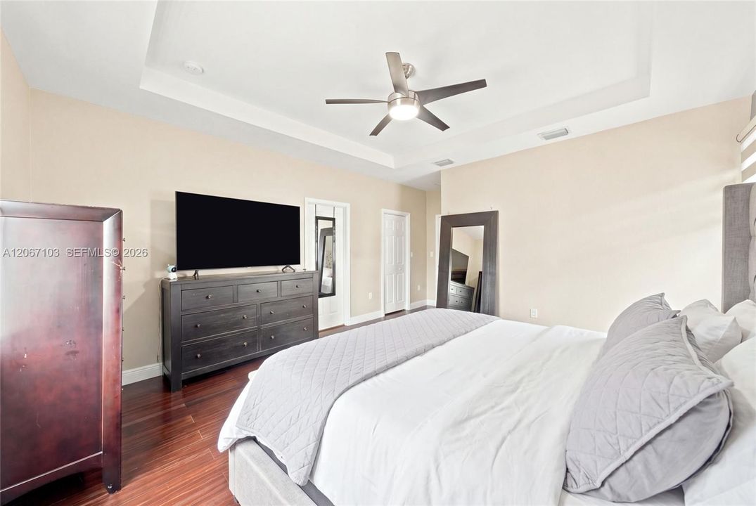 For Sale: $720,000 (4 beds, 2 baths, 1990 Square Feet)