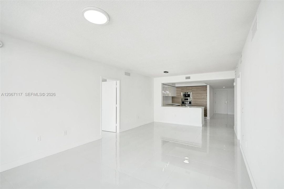 For Sale: $930,000 (2 beds, 3 baths, 1541 Square Feet)