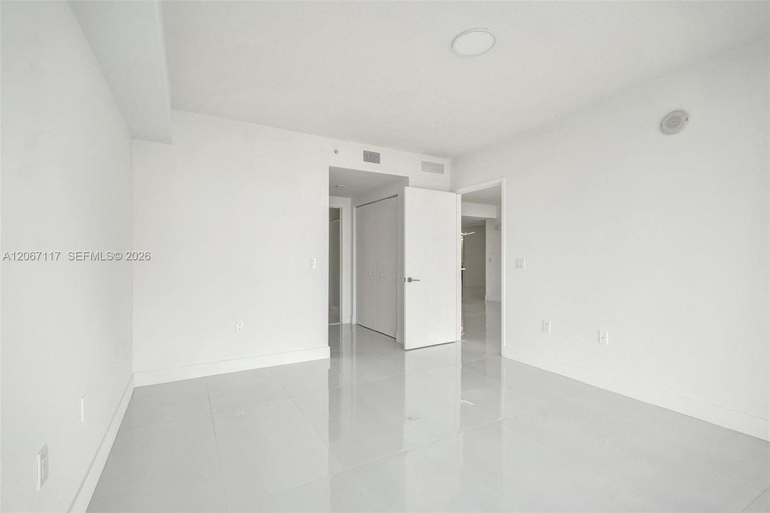 For Sale: $930,000 (2 beds, 3 baths, 1541 Square Feet)